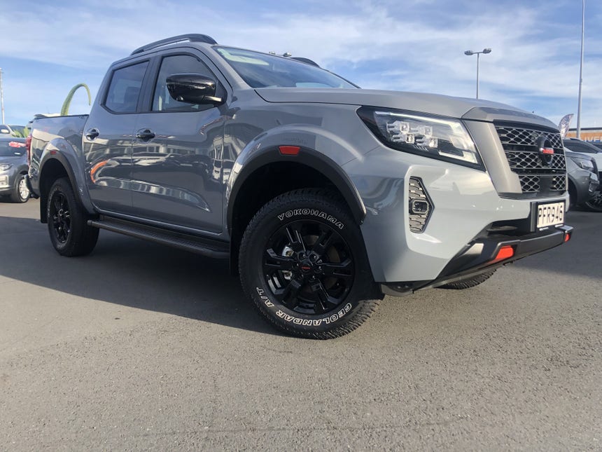 2022 Nissan Navara | PRO-4X 2.3D/4WD/7AT | 18487 | 1