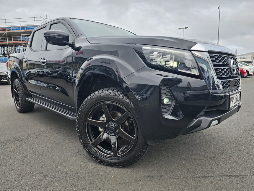 2023 Nissan Navara | ST 2.3D/4WD/7AT | 20861 | 1