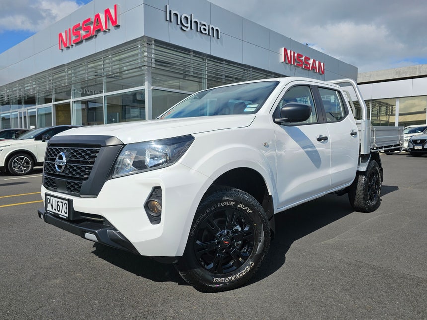 2023 Nissan Navara | SL 2.3D/4WD/6MT | 20629 | 1