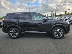 2023 Nissan X-Trail | ST-L 2.5P 4WD 7 SEATER | 21421 | 5