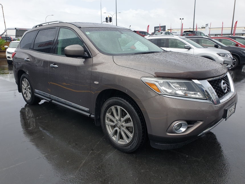 2015 Nissan Pathfinder | TI 3.5P4WD6CVT/SW5D7 | 13580 | 1
