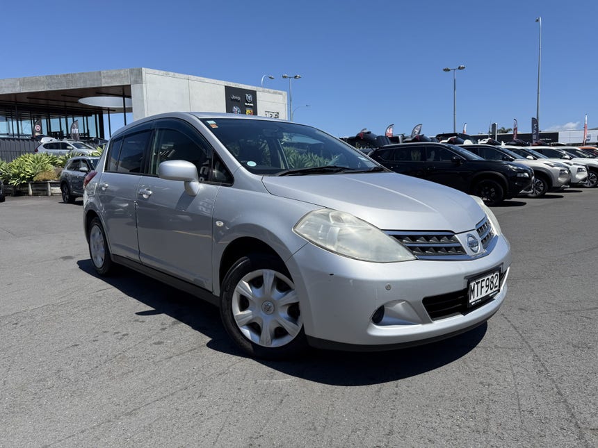 2009 Nissan Tiida | 1.5P | 25923 | 1