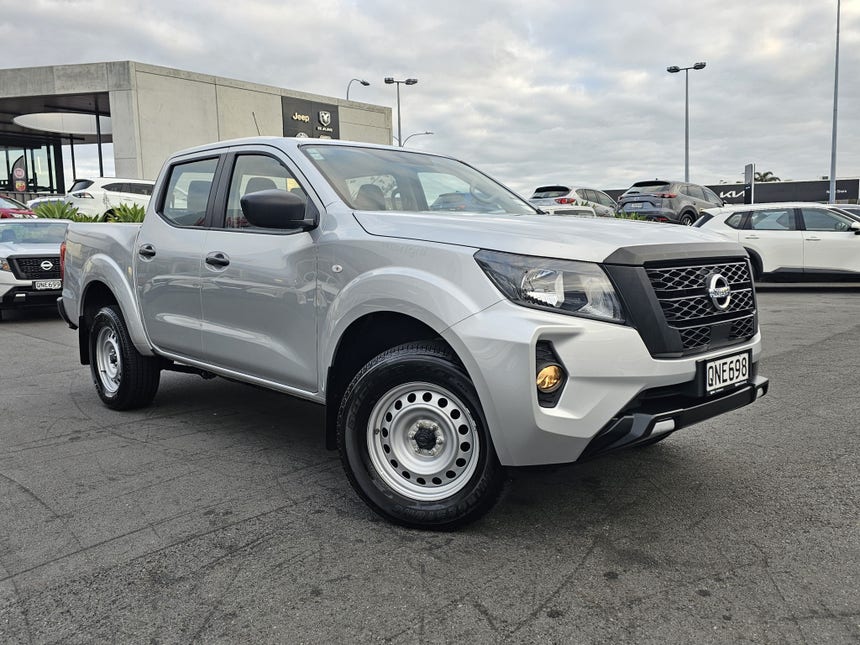 2024 Nissan Navara | SL 2.3D/7AT/2WD | 27168 | 1