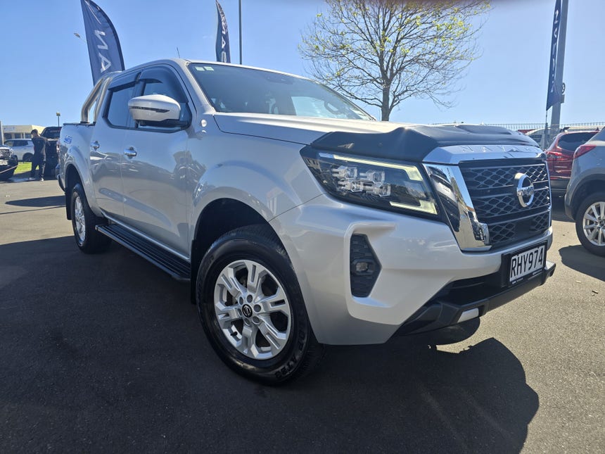 2024 Nissan Navara | ST 2.3D/4WD/6MT | 28887 | 1