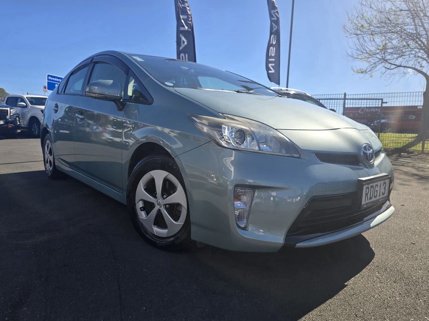 2015 Toyota Prius | HYBRID | 28889 | 1
