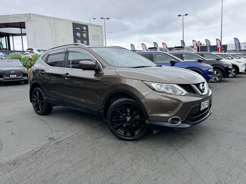 2016 Nissan Qashqai | TI 2.0 PETROL  | 28745 | 1