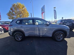 2026 Nissan X-Trail | ST 2.5 PETROL 2WD | 31698 | 4
