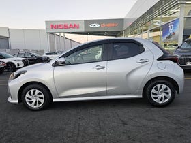 2020 Toyota Yaris | HYBRID | 32014 | 5