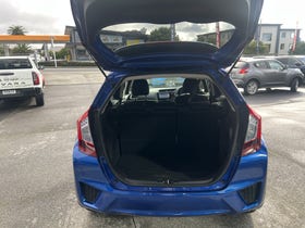 2015 Honda Fit | HYBRID | 32774 | 6