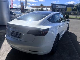 2022 TESLA MODEL 3 | REAR WHEEL DRIVE 60K | 33177 | 7