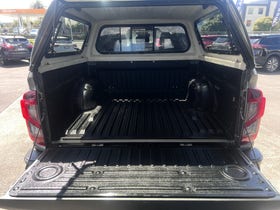 2021 Nissan Navara | ST 2.3D/4WD/7AT | 33586 | 6