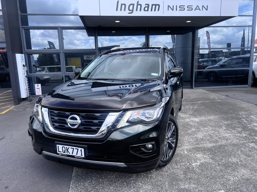 2018 Nissan Pathfinder | TI 3.5P/4WD/CVT | 33667 | 1