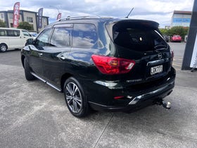 2018 Nissan Pathfinder | TI 3.5P/4WD/CVT | 33667 | 4