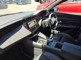 2025 Peugeot 408 | GT 1.2PMHT/6AT | 29807 | 3