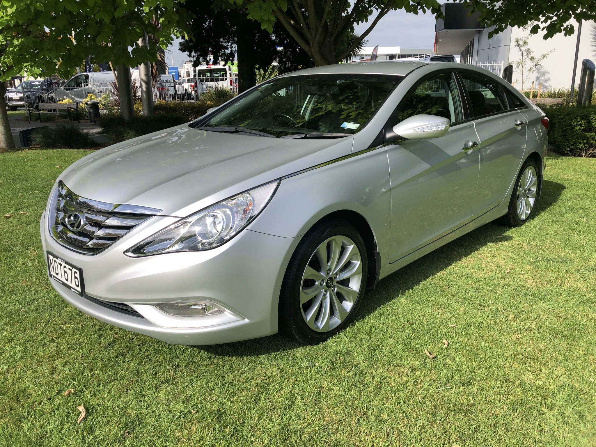 Hyundai i45 2012 | Elite 2.4 Petrol Auto Sedan 5 Door Leather NZ New