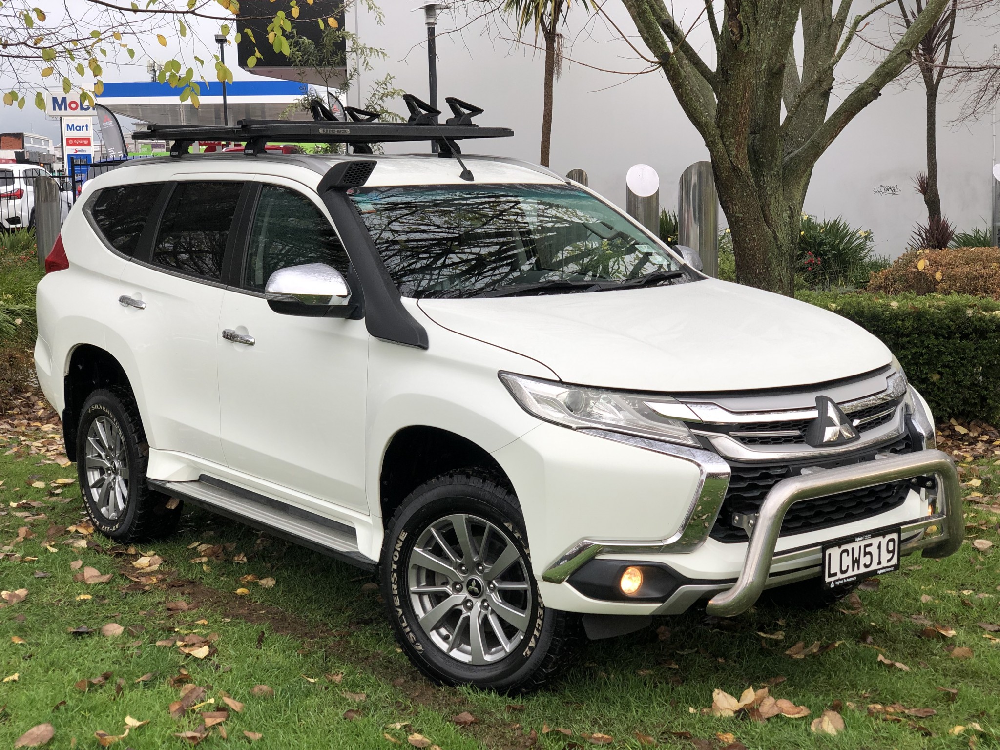 Mitsubishi Pajero Sport 2017 XLS 2.4 Diesel 7 Seater 4WD 8AT 4X4 Auto