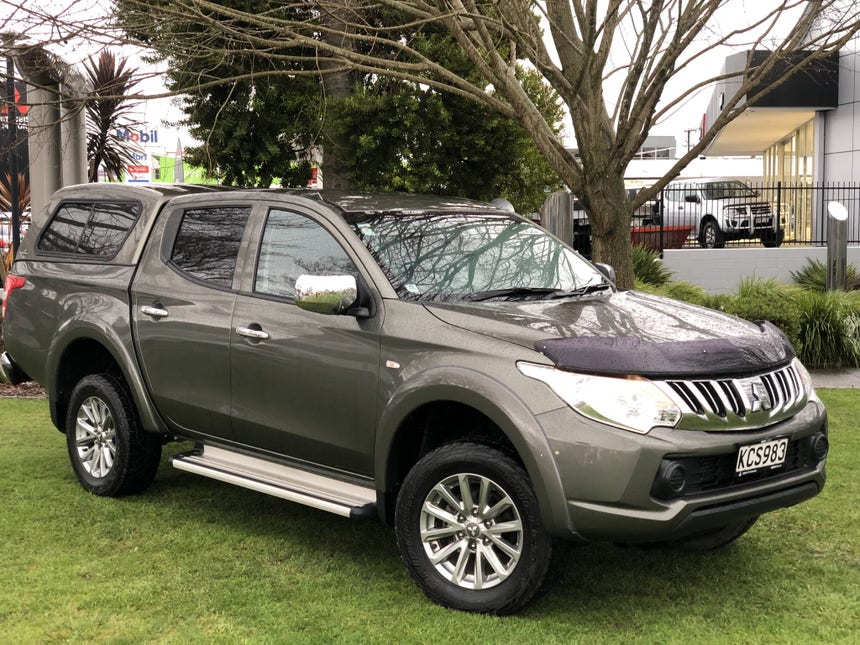 2016 Mitsubishi Triton | GLXR D/Cab 2.4 Diesel Turbo 6sp Manual 4x2 | 15655 | 1