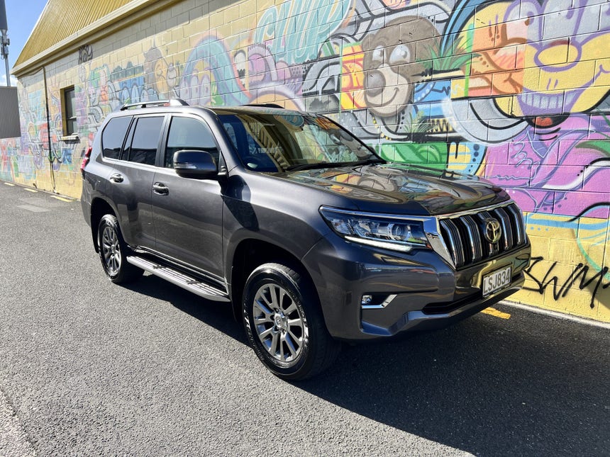2018 Toyota Land Cruiser Prado | VX 2.8D/4WD/6AT | 23966 | 1
