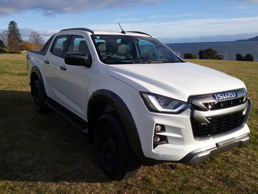 2022 Isuzu D-MAX | X-TERRAIN DOUBLE CAB | 15105 | 1