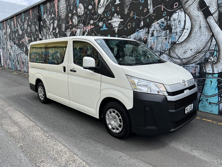 2019 Toyota Hiace | ZR GVN 2.8DT/6AT | 22012 | 1