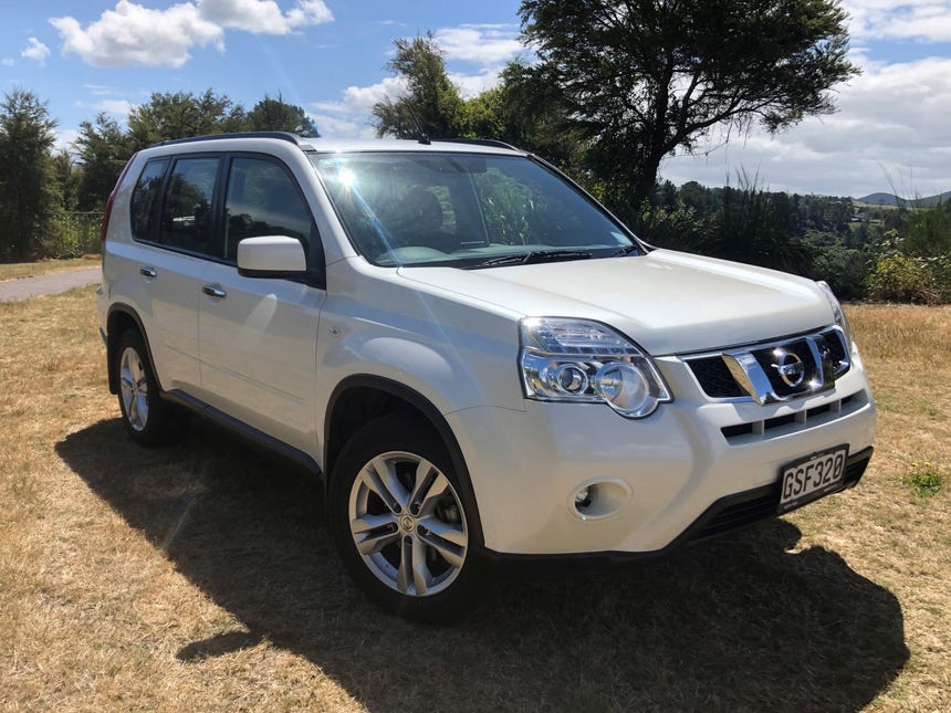 2013 Nissan X-Trail | 2.0 2WD CVT | 13982 | 1