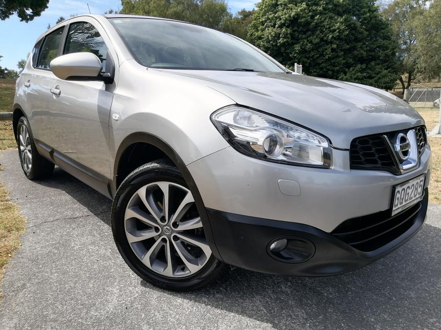 2012 Nissan Qashqai | 2.0 TI AT | 14214 | 1