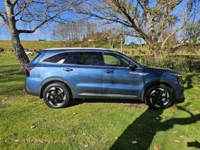 2025 Kia Sorento | DELUXE 2.2DT/4WD/8AM | 27775 | 4