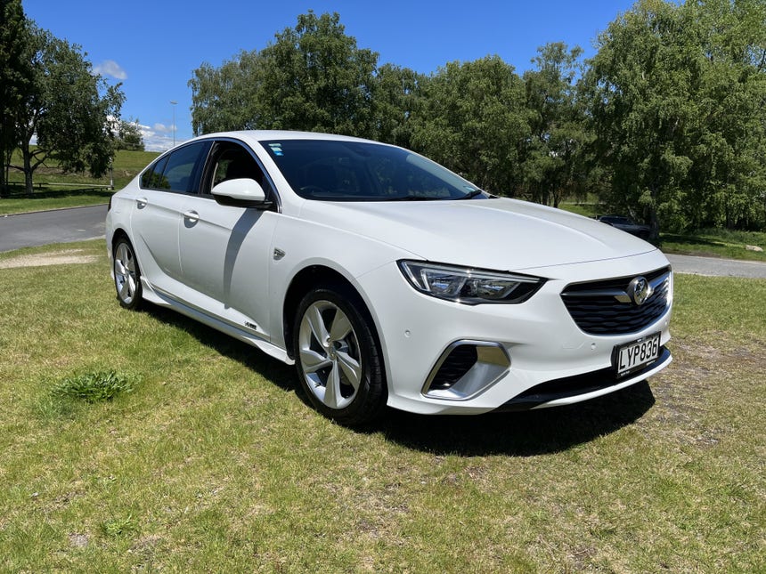 2019 Holden Commodore | RS-V 3.6PT/4WD/9AT | 16450 | 1