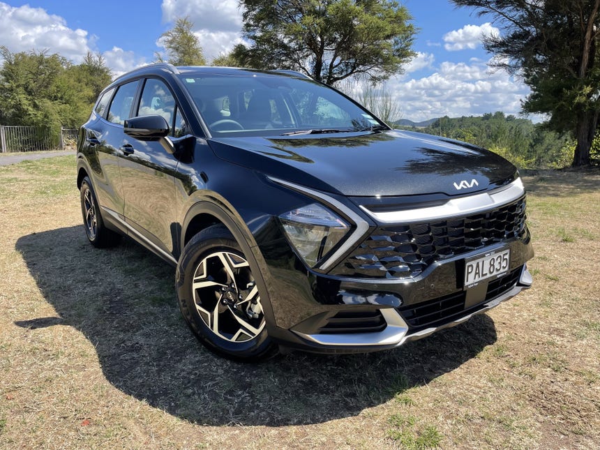 2022 Kia Sportage | LX 2.0D/4WD/8AT | 17319 | 1