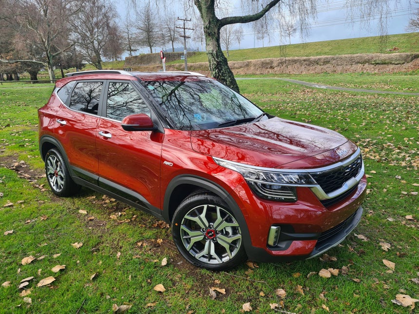 2022 Kia Seltos | LTD 1.6P/4WD/7AM | 18733 | 1