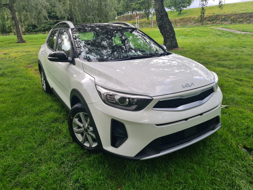 2023 Kia Stonic | LX 1.4P/6AT | 19825 | 1