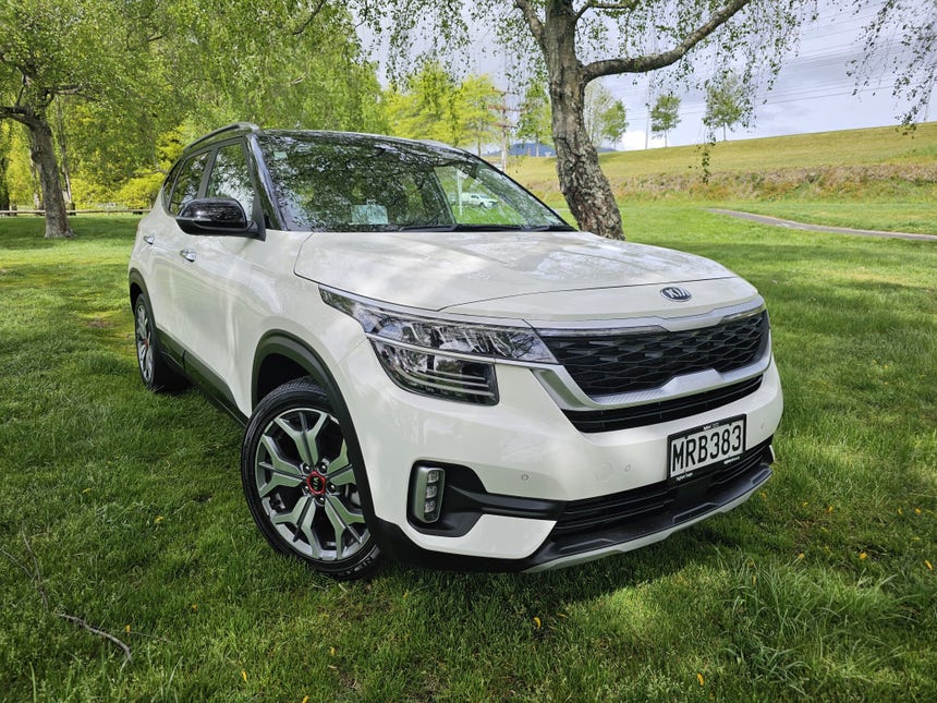 2020 Kia Seltos | LTD 2.0P/IV | 22040 | 1