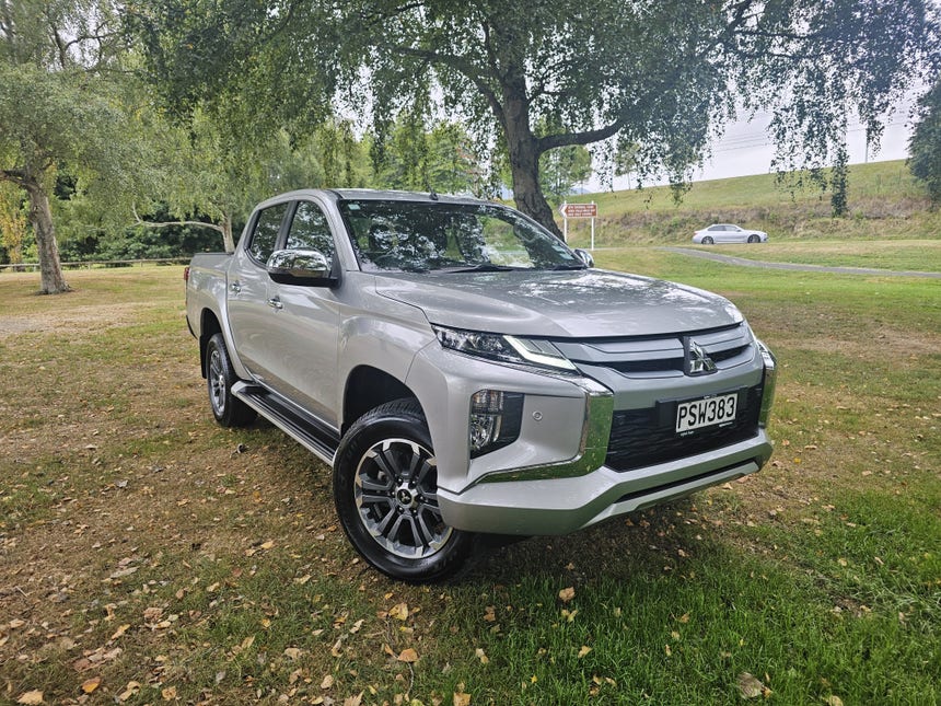2023 Mitsubishi Triton | DC GLXR 6AT 2.4D | 22844 | 1