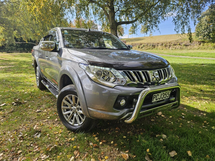 2017 Mitsubishi Triton | D/CAB CH-X 2.4D/4WD | 23219 | 1