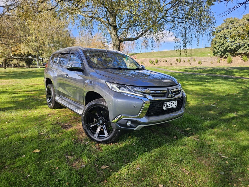 2017 Mitsubishi Pajero Sport | VRX 2.4D/4WD/8AT | 26886 | 1