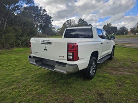 2025 Mitsubishi Triton | DC GLXR 4WD 6AT 2.4D | 26987 | 3