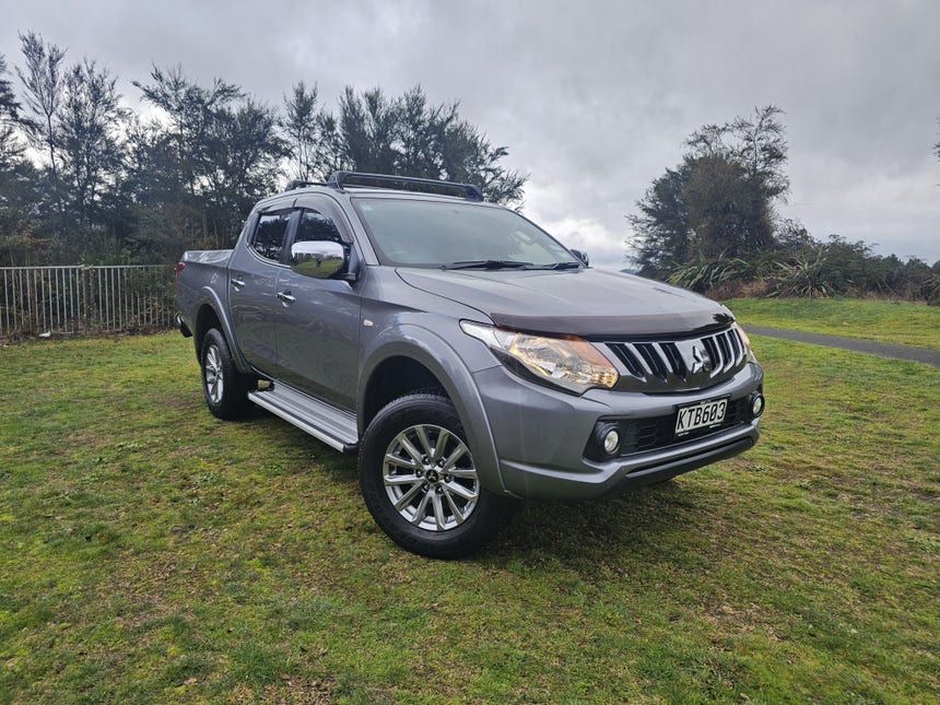 2017 Mitsubishi Triton | D/CAB GLXR 2.4D/6MT | 27538 | 1