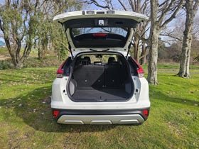 2025 Mitsubishi Eclipse Cross | XLS PHEV/4WD/AT | 28000 | 5