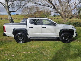 2025 Mitsubishi Triton | DC GSR 4WD 6AT 2.4DT | 28045 | 2