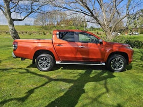 2022 Mitsubishi Triton | DC GLXR 6AT 2.4D | 28466 | 2