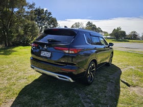 2022 Mitsubishi Outlander | VRX 2.5P/4WD/CVT | 28587 | 3