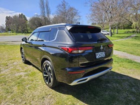 2022 Mitsubishi Outlander | VRX 2.5P/4WD/CVT | 28587 | 6