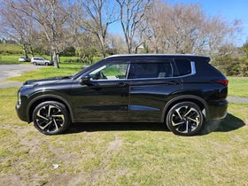 2022 Mitsubishi Outlander | VRX 2.5P/4WD/CVT | 28587 | 7