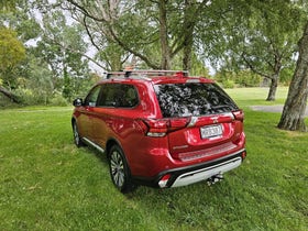 2020 Mitsubishi Outlander | XLS 2.4P/4WD/CVT | 29339 | 6