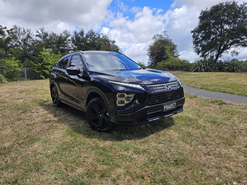 2022 Mitsubishi Eclipse Cross | VRX PHEV/4WD/AT | 29919 | 1