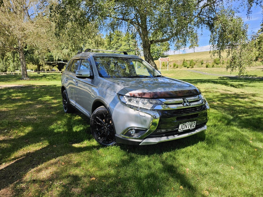 2015 Mitsubishi Outlander | XLS 2.4P/4WD/CVT/SW | 30148 | 1