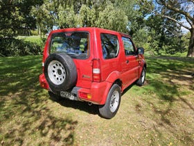 2014 Suzuki Jimny | JXB 1.3P/4WD/5MT | 30539 | 3