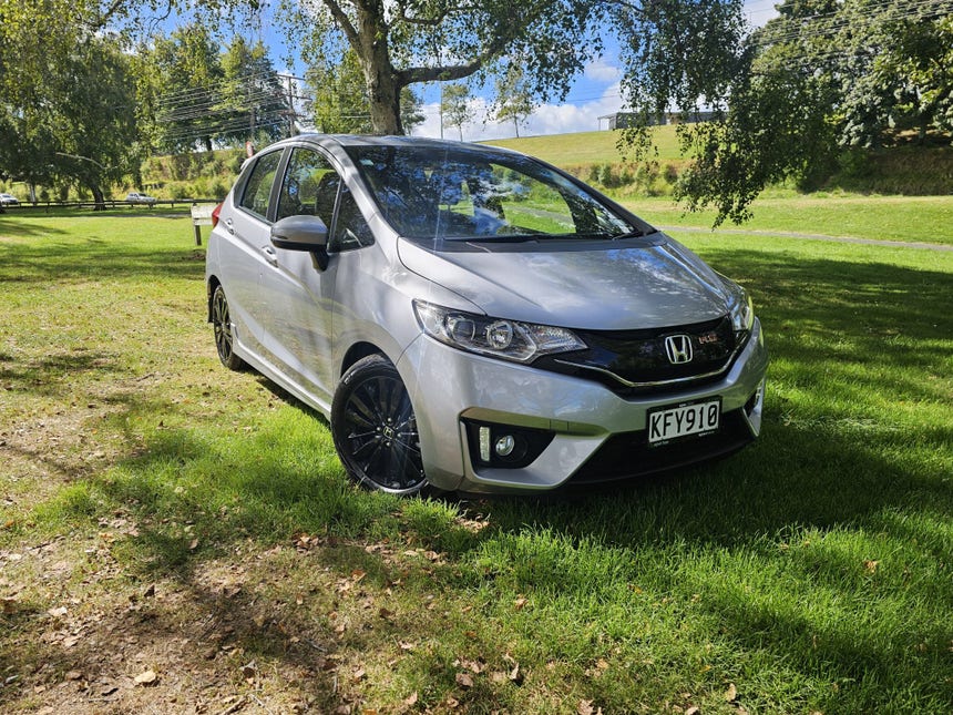 2017 Honda Jazz | RS 1.5P/CVT | 30546 | 1