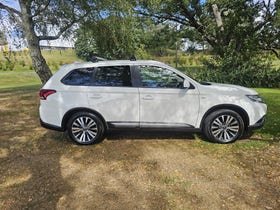 2020 Mitsubishi Outlander | LS 2.4P/CVT | 30713 | 2
