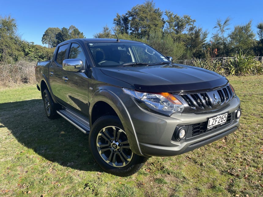 2019 Mitsubishi Triton | DC GLXR 5AT 2.4D/5AT | 15053 | 1